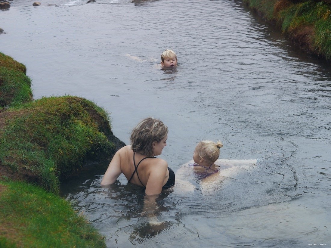 bain chaud en islande